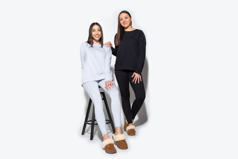 2 women wearing comfort leisure lothing