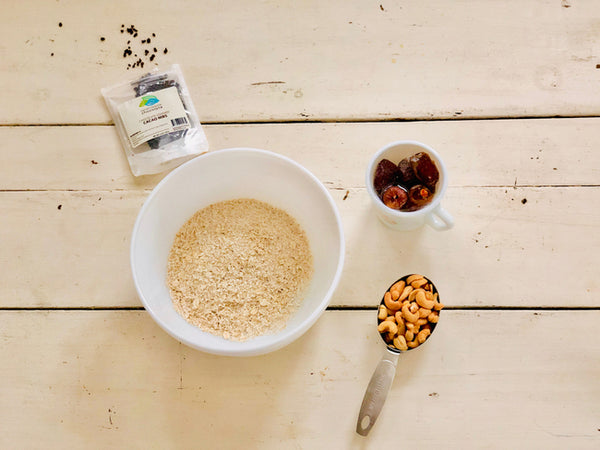 granola bar ingredient flatlay