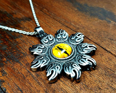 Amazon.com: AeraVida Celestial Amulet Sun Moon and Star .925 Sterling  Silver Pendant Necklace : Clothing, Shoes & Jewelry