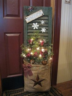 Santas sack Christmas decoration idea using shutters