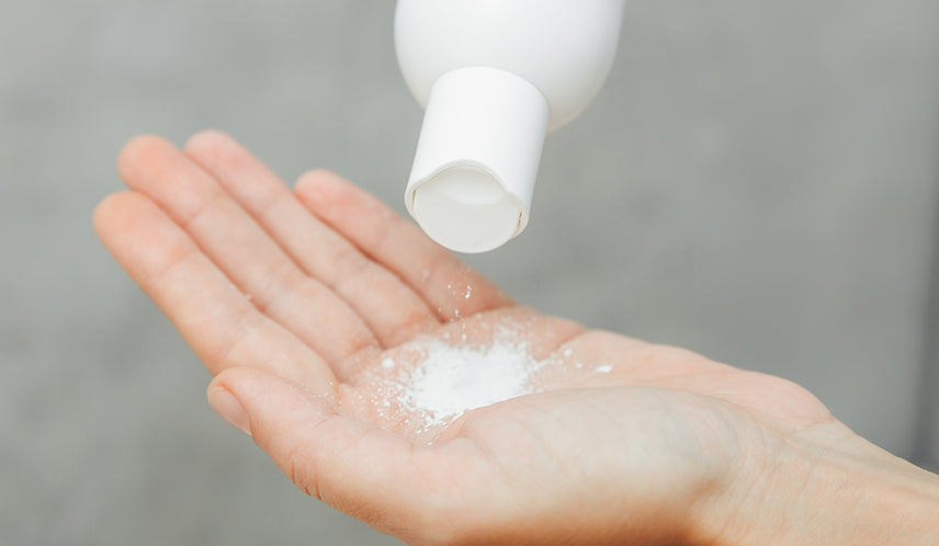 Applying Powder With Hands