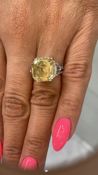 11 carat yellow diamond ring