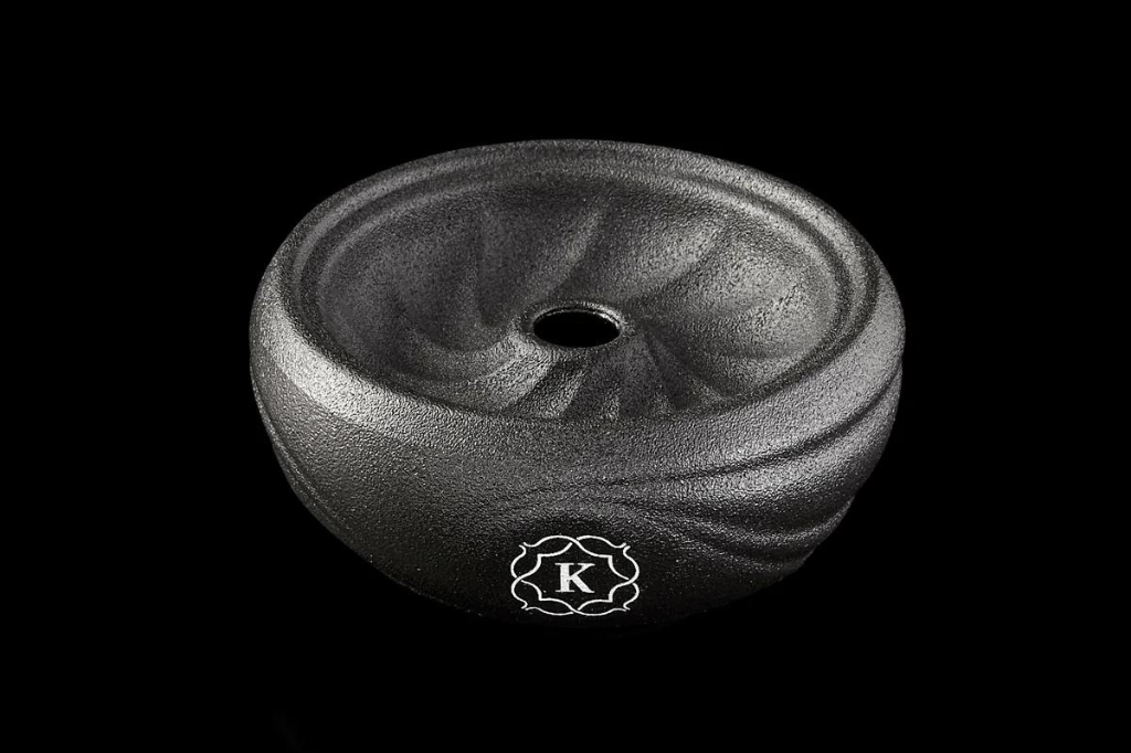 Kaloud Samsaris® Kore® Ceramic Hookah Bowl: Black ceramic hookah bowl designed for rich flavor and thick clouds.