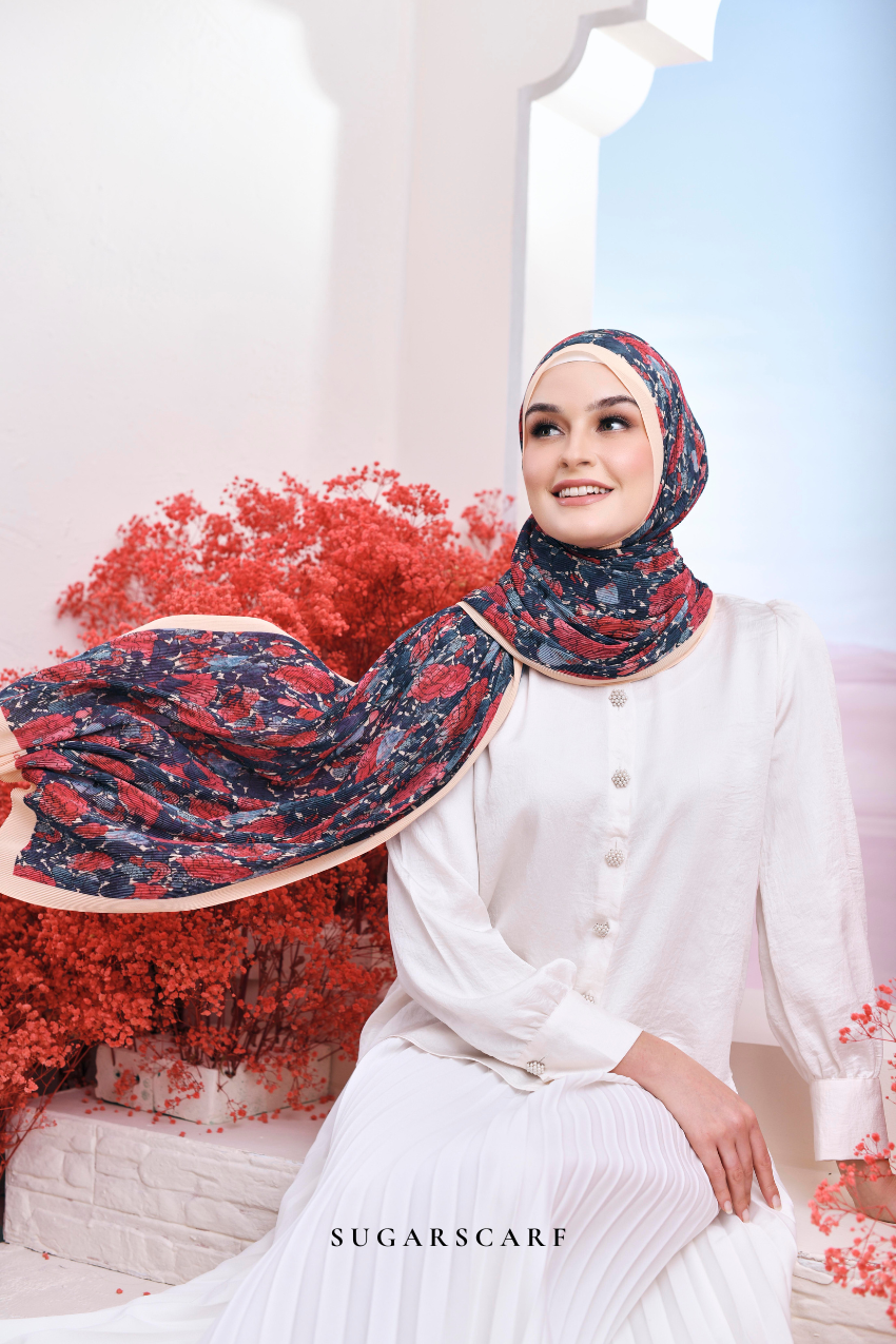 Monogram Wide Pleats Shawl (Purity)