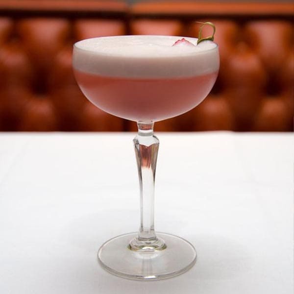 Clover Queen cocktail – Boadicea Rosa gin, lemon juice, raspberry syrup, egg white – garnish with raspberries