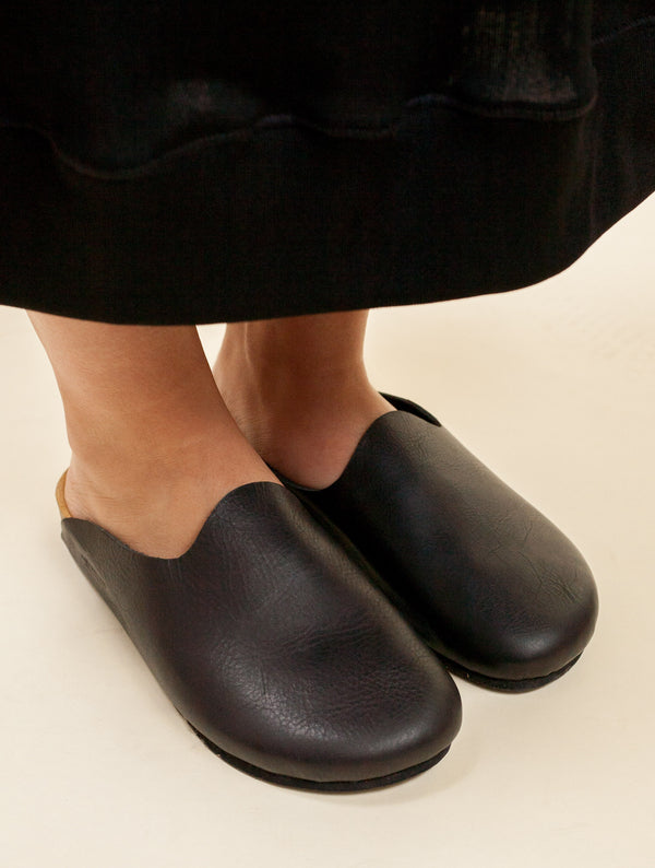 Leather Mule Slip-On (Black)