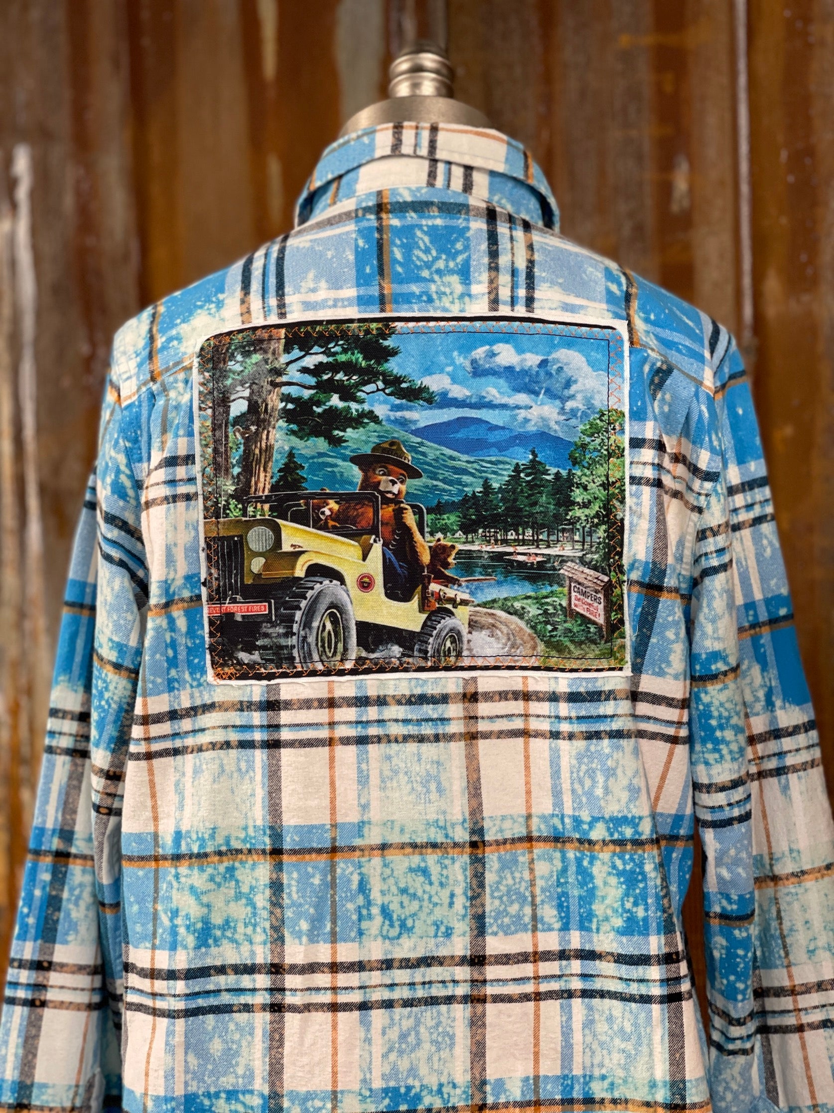 Image of Smokey Bear Jeep Art Flannel - Distressed Lakes Blue 7 sy N Sl 