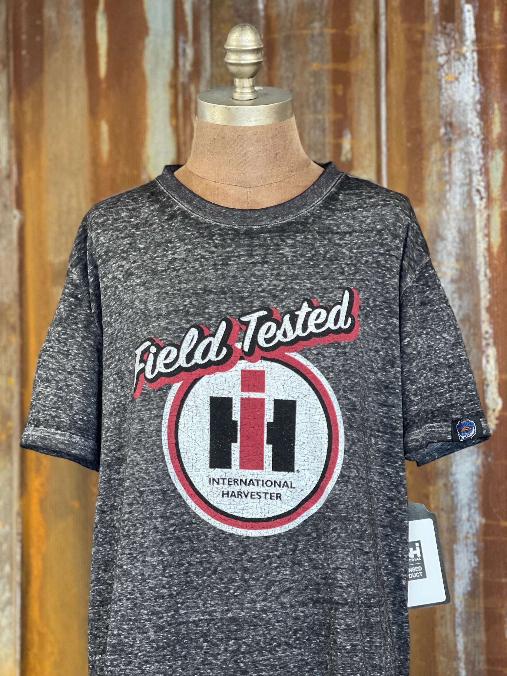 Image of International Harvester Field Tested LUXE Tee- Charcoal Grey  S J 3 R S .. S A LS B KO 