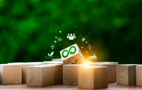 circular economy icons in wooden cubes. economic system that aims to minimize waste and maximize resource efficiency, sustainable strategies to eliminate waste and pollution for future business growth