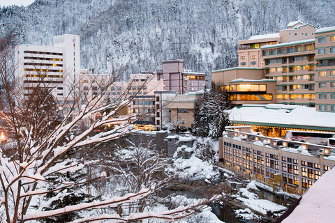 Jozankei Onsen is popular as a hot spring close to the city center of Sapporo, Hokkaido (Japan's hot springs)