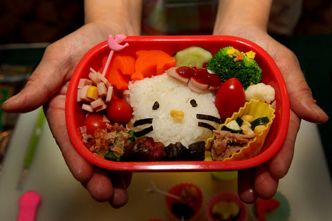 Hello Kitty bento box.