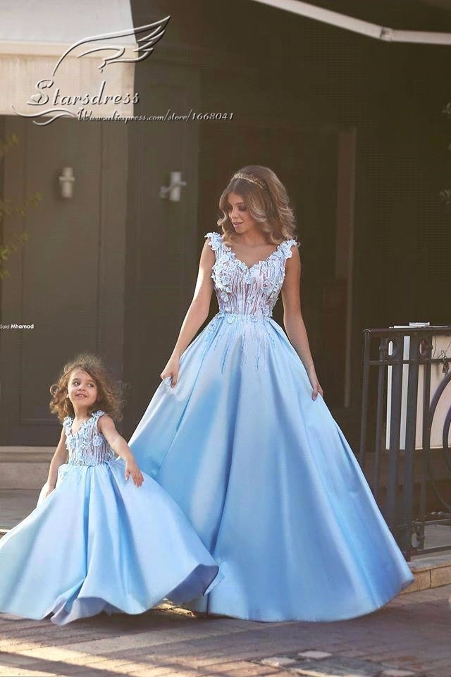 mother and daughter dress matching