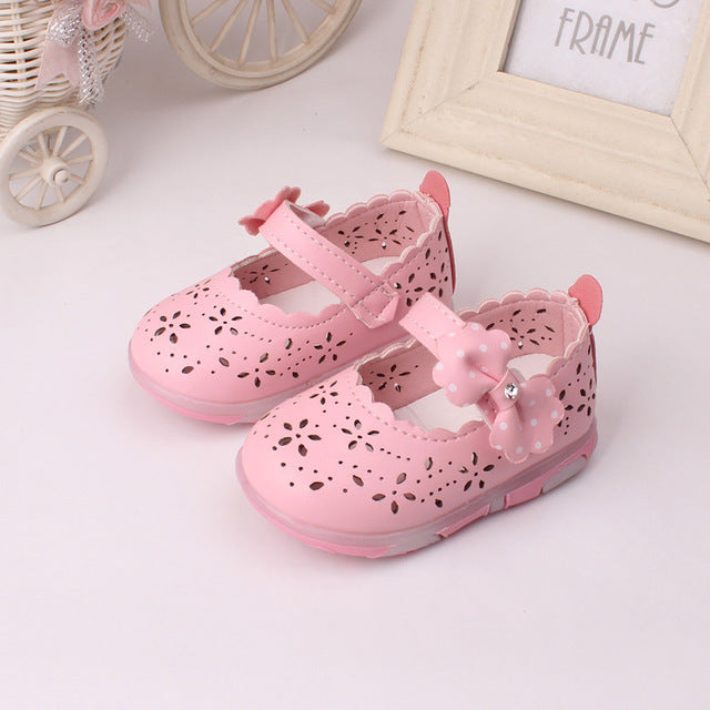 girls small shoes