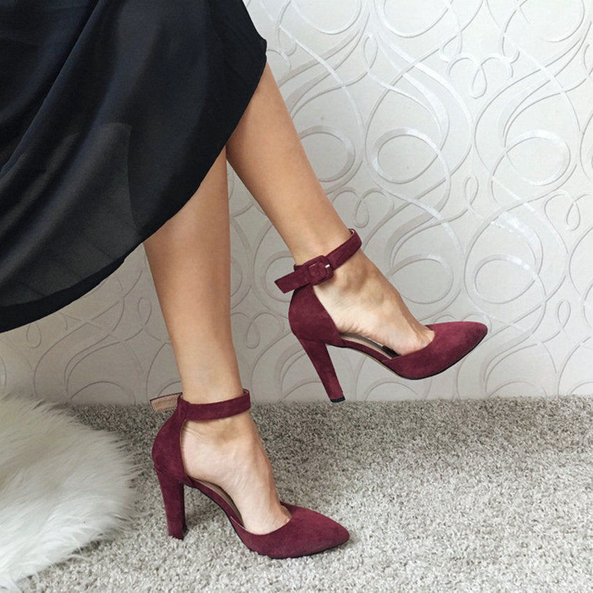 wine red pumps