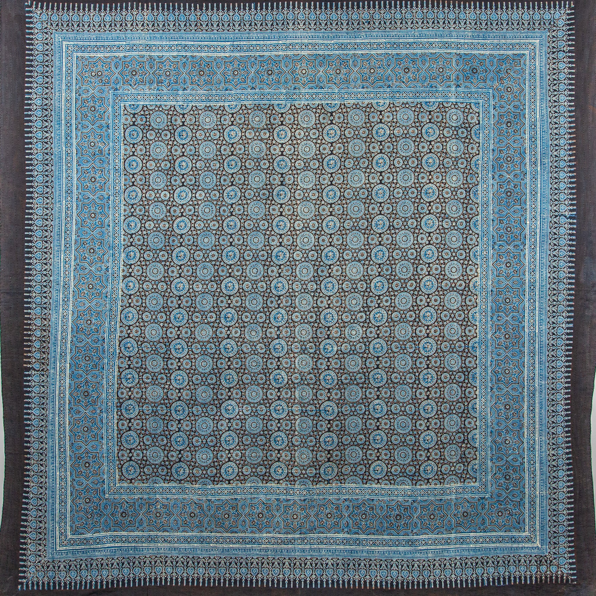 Quilts & Blankets – MAIWA