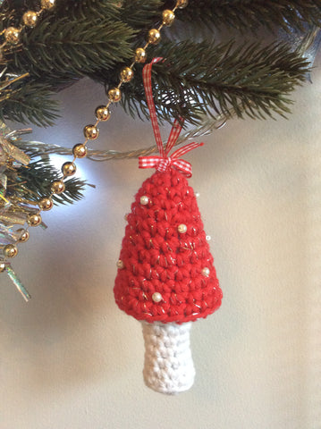 Twinkling Toadstool Pattern Cotton Pod