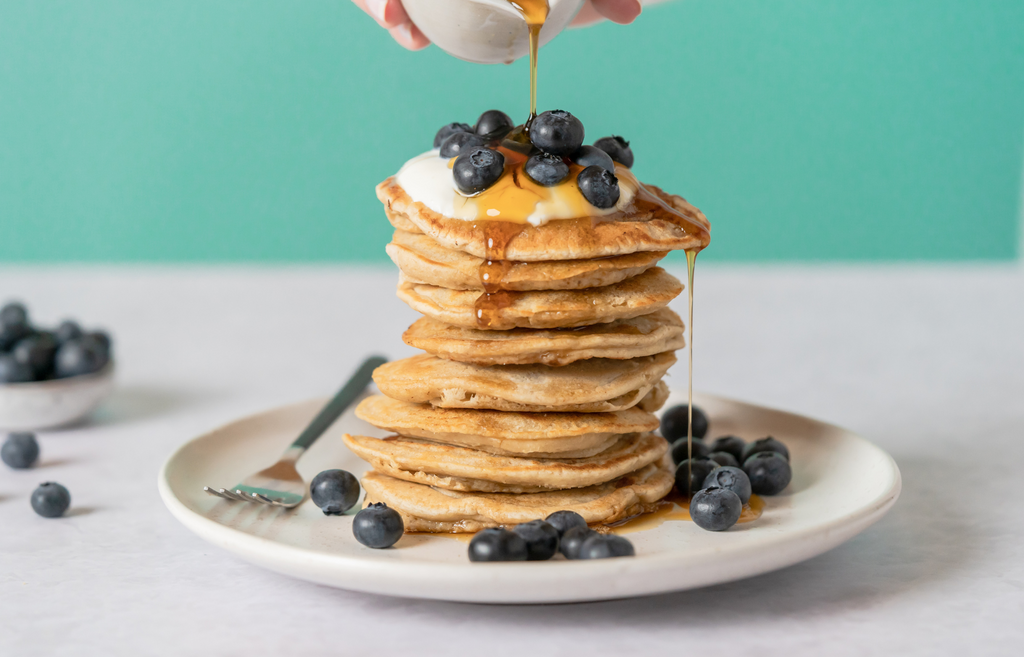 Maple syrup pancakes with oats