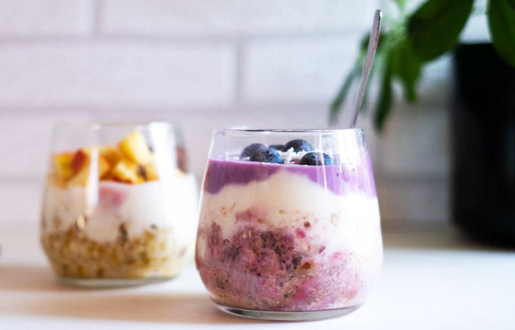 Overnight Oats mit Quark und Blaubeeren