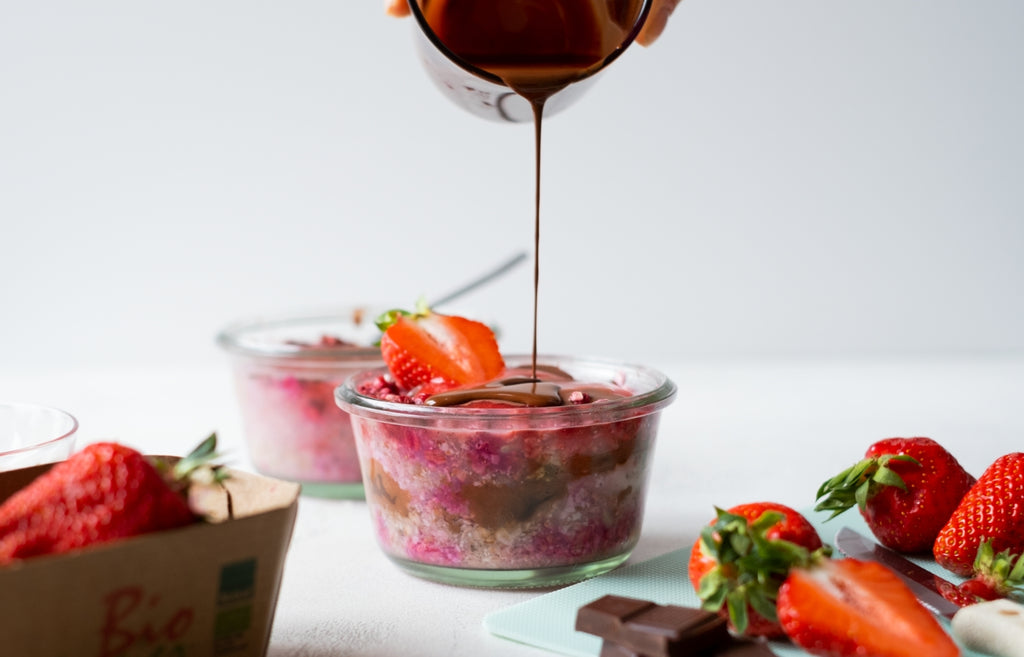 Overnight oats with pureed strawberries