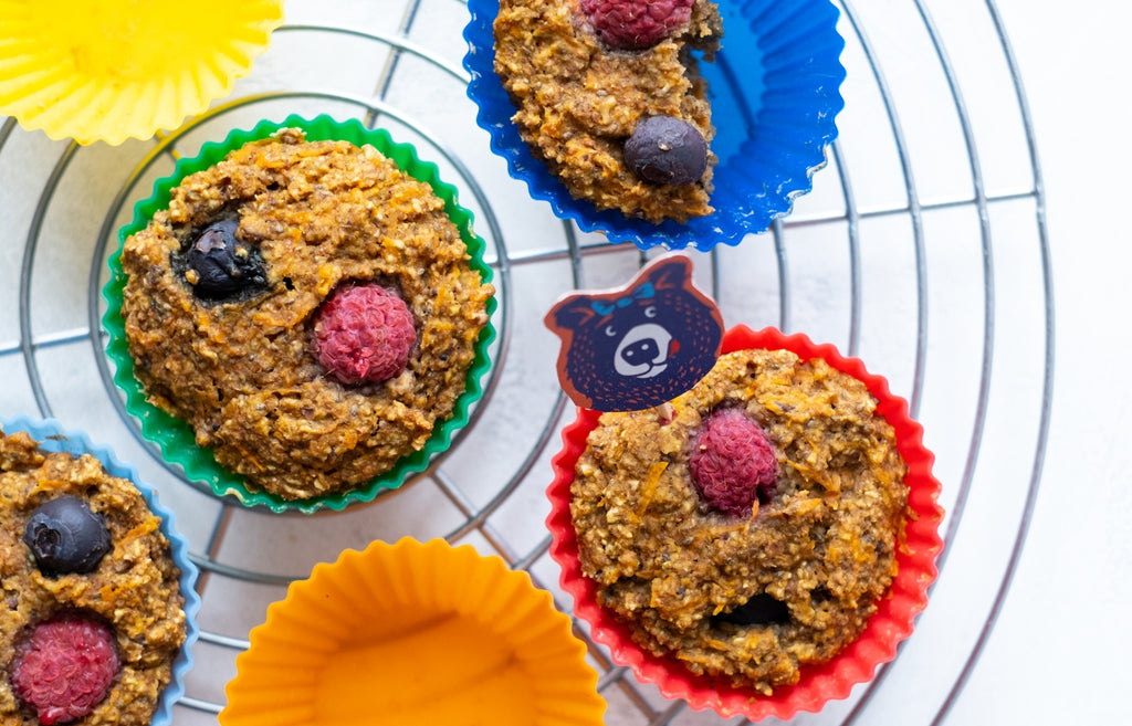 Healthy apple and berry muffins for kids