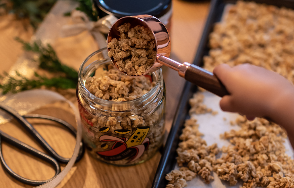 Selbst gemachtes Granola ohne Zucker