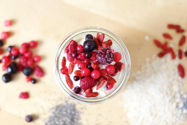 porridge-overnight oats-berries-chia-goji