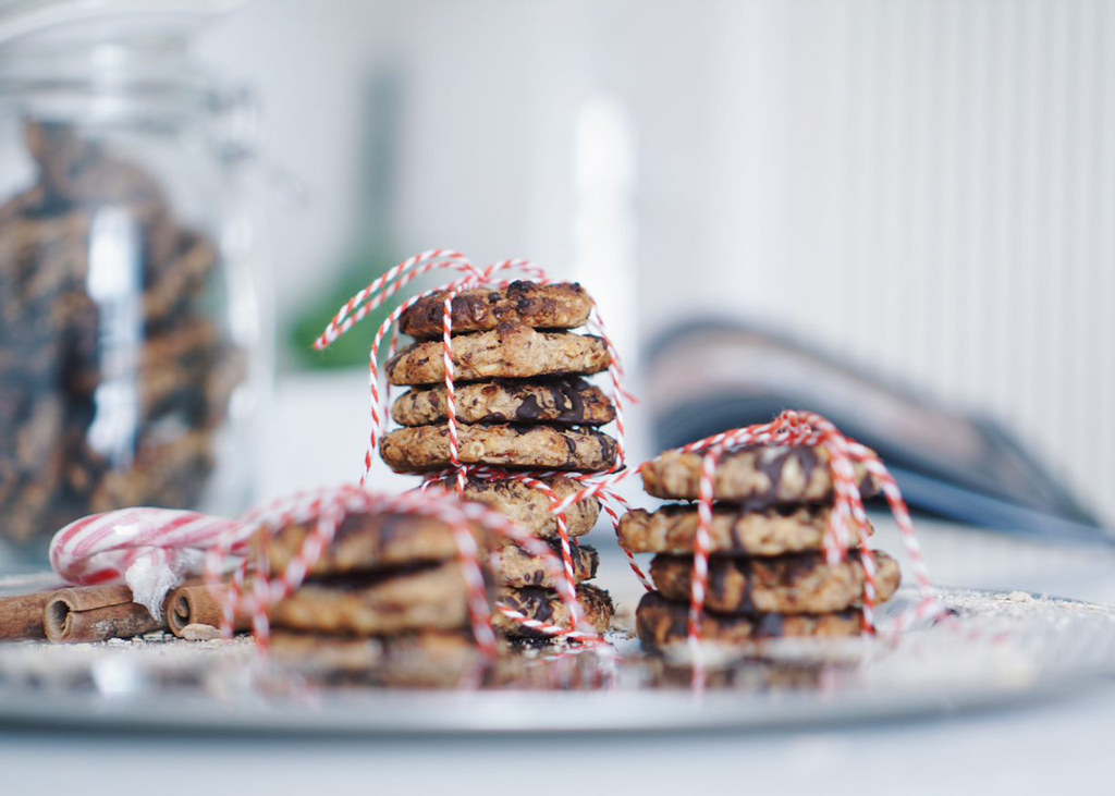 Oat cookies with banana and apple