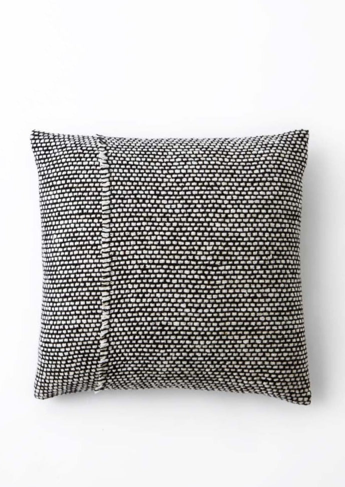 Tweed Emphasize Cushion - Monochrome II