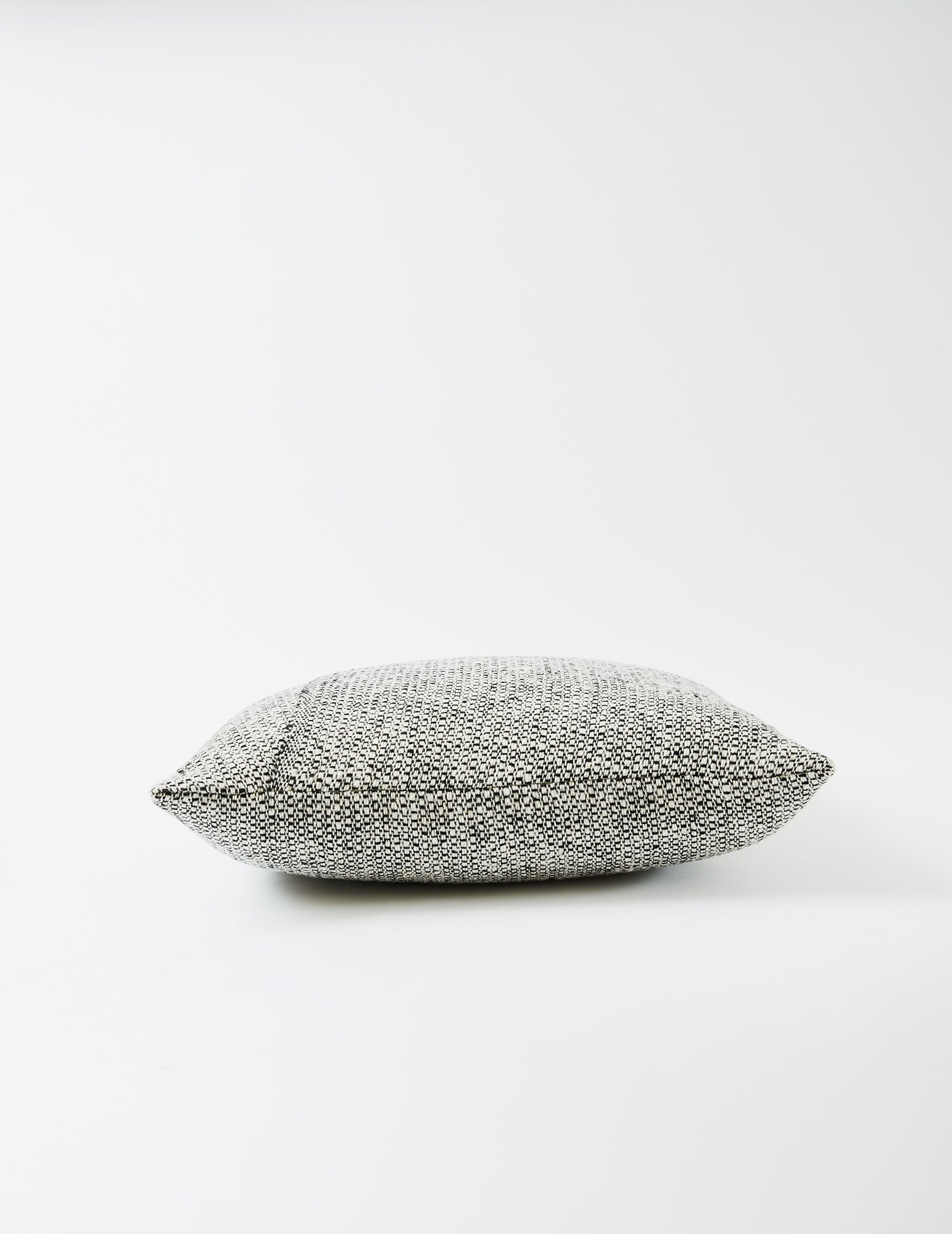 Tweed Emphasize Cushion - Monochrome I