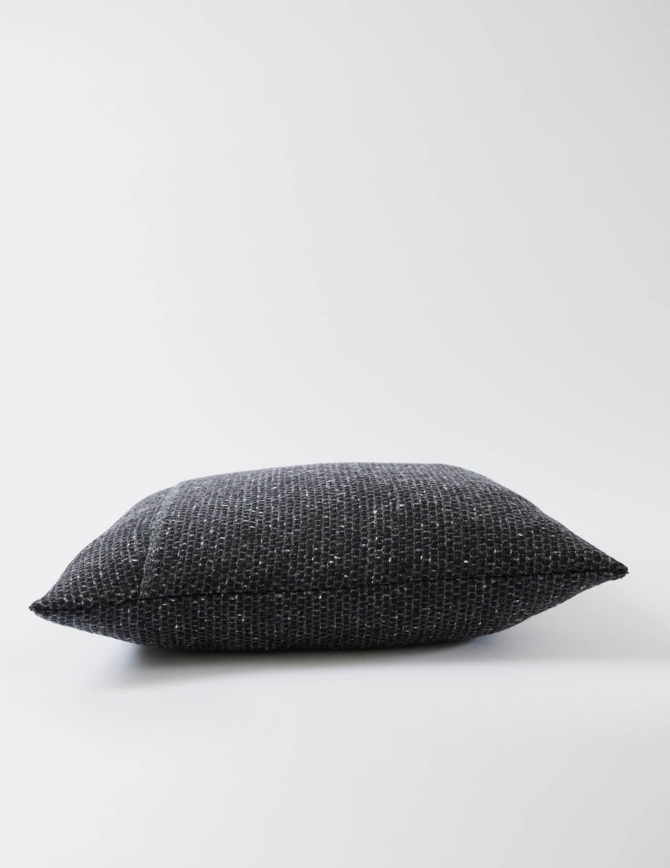 Tweed Emphasize Cushion - Dark Night