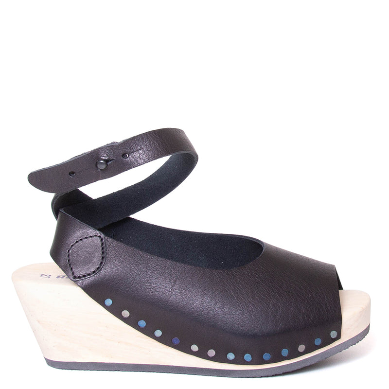 Orinoco Women's Leather Wedge Sandal