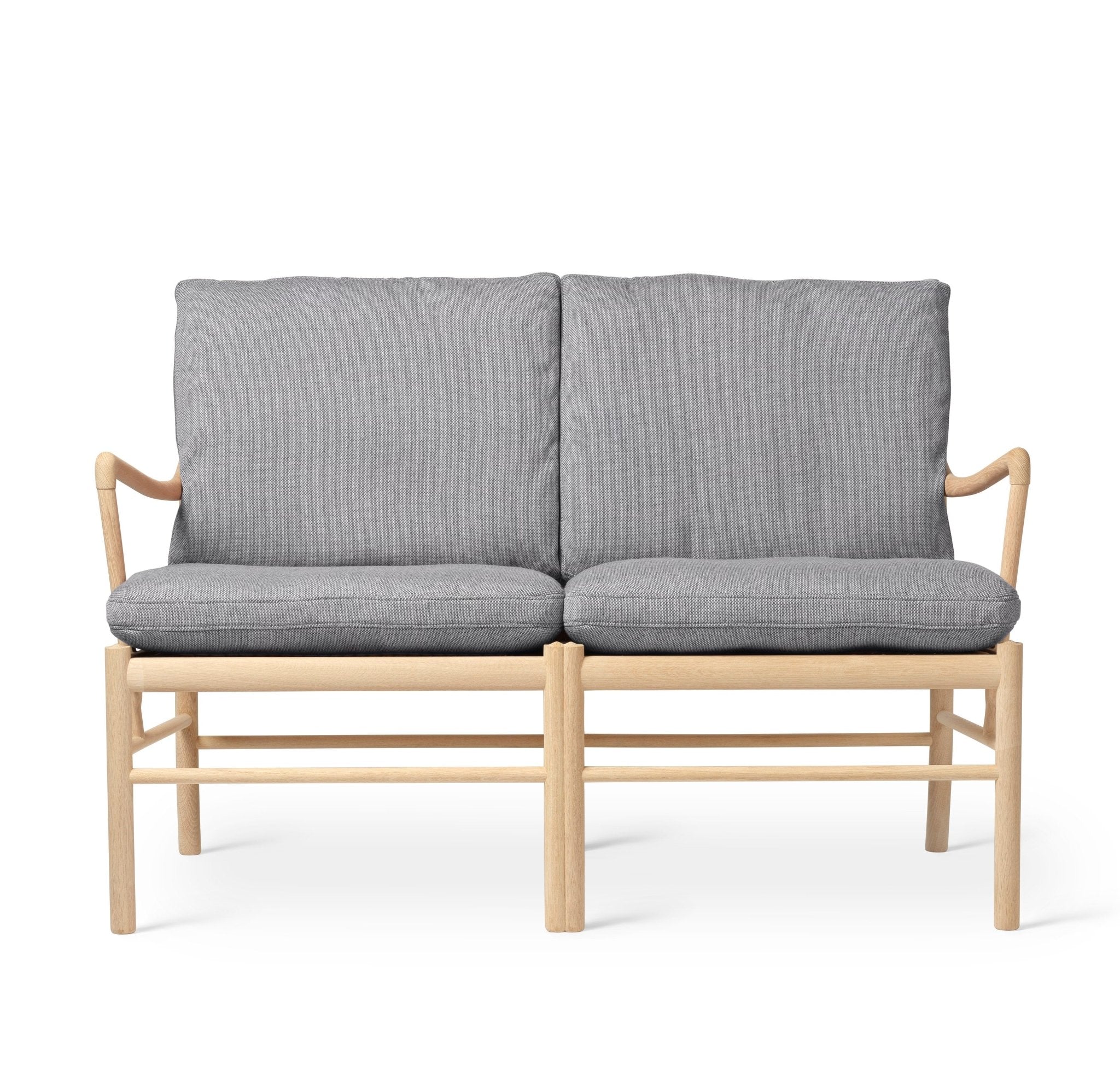 OW149-2 Colonial Sofa