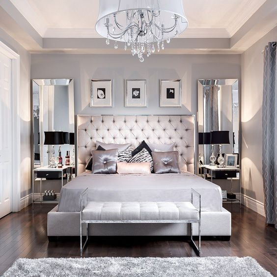 Mirrored Bedroom Furniture Deserves The Hype
