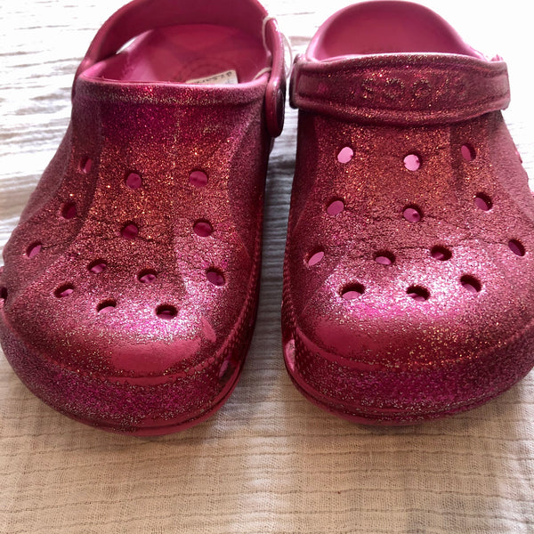 pink sparkle crocs