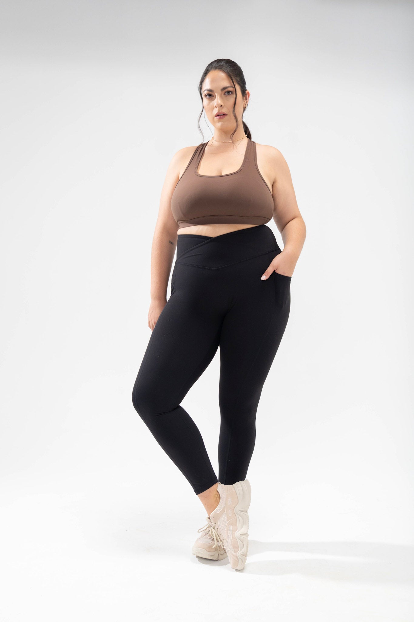 plus size ultimate hourglass legging, POPFLEX pocket legging, cute activewear crossover legging