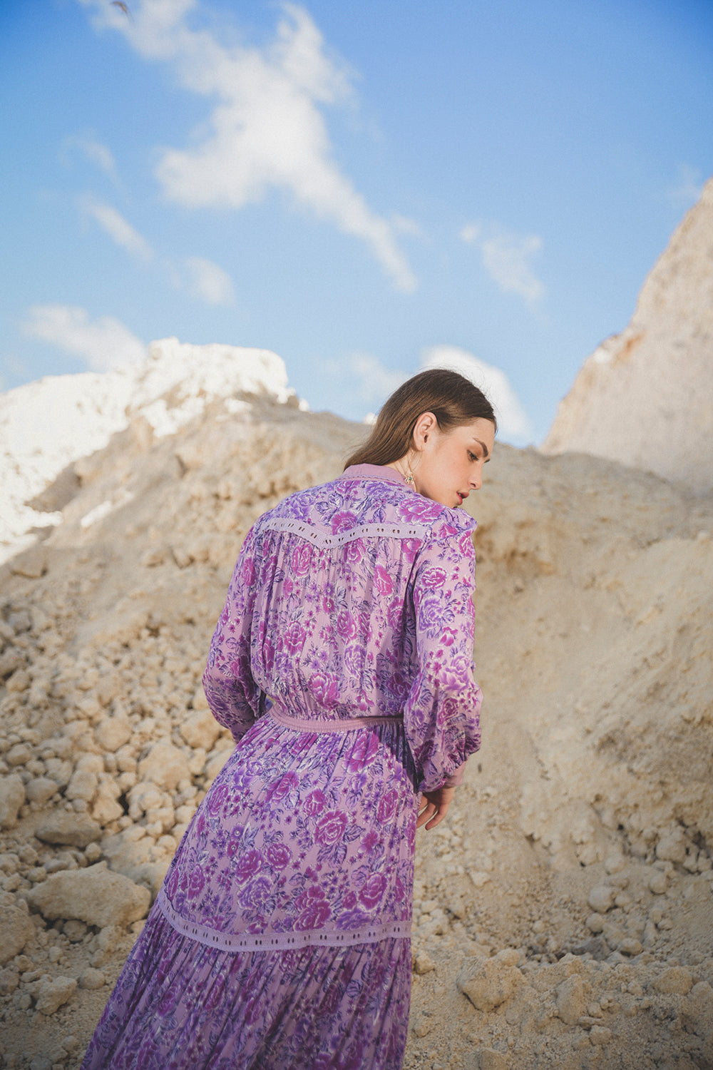 Immerse yourself in the world of slow fashion with Tulle and Batiste. Ethically made clothing you'll want to keep forever. Discover artisan made clothing embodying the boho spirit. Enjoy free shipping and hassle free returns.