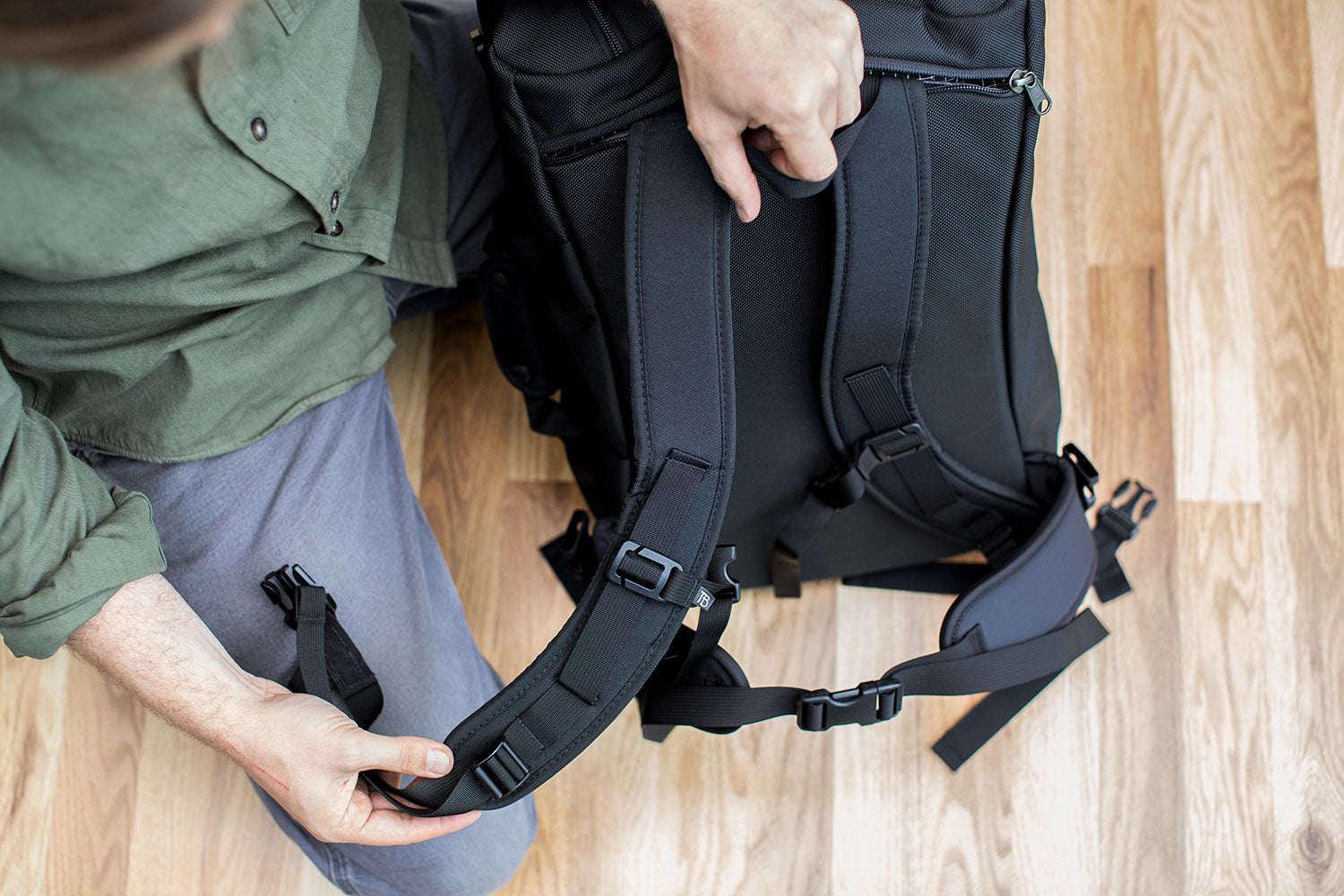 How To: Install the Aeronaut Internal Frame and/or Padded Hip Belt