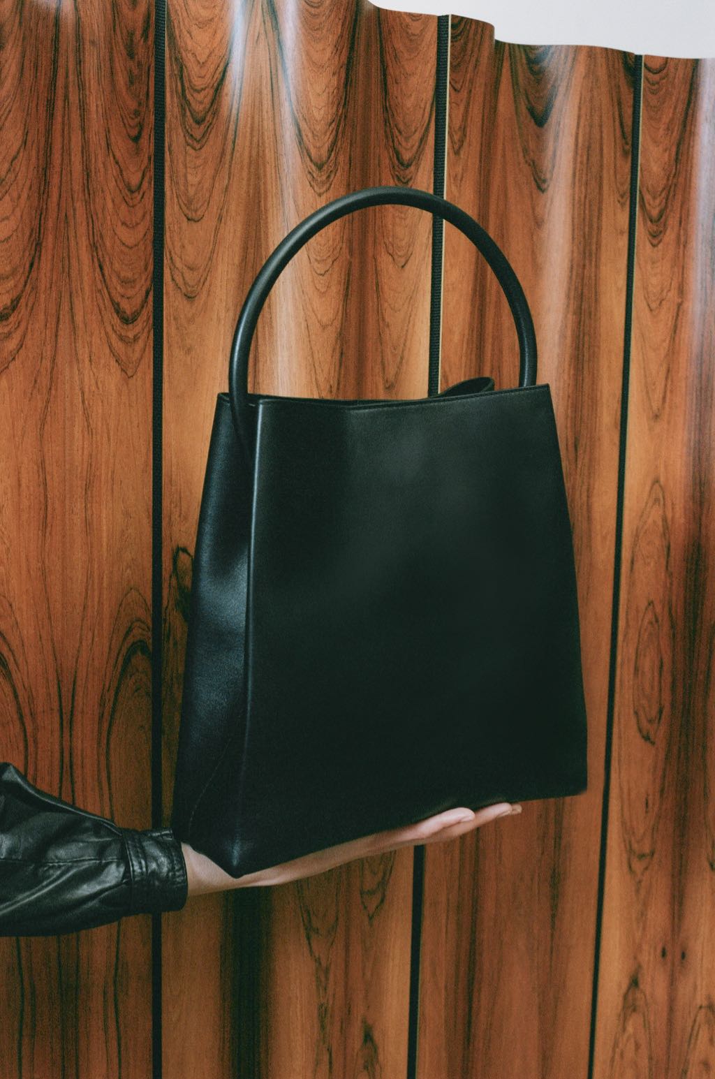 Arch Handle Pleat Tote | Tobacco