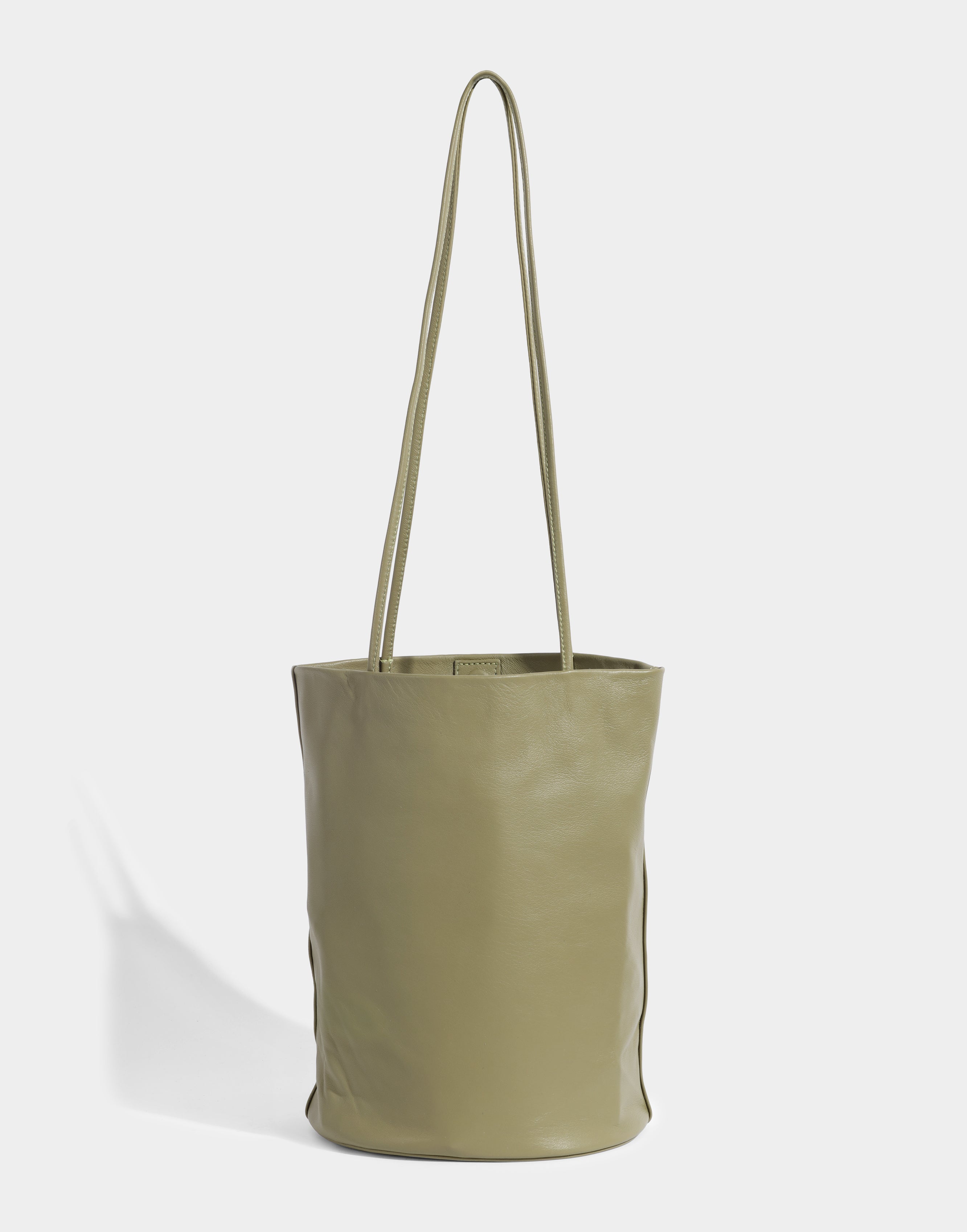 Drape Oval Bucket | Olive