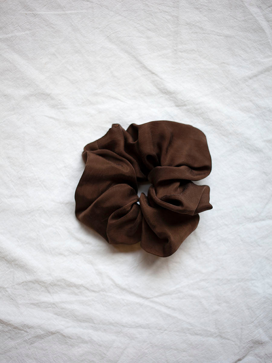 Fiori Scrunchie in Earth Cupro