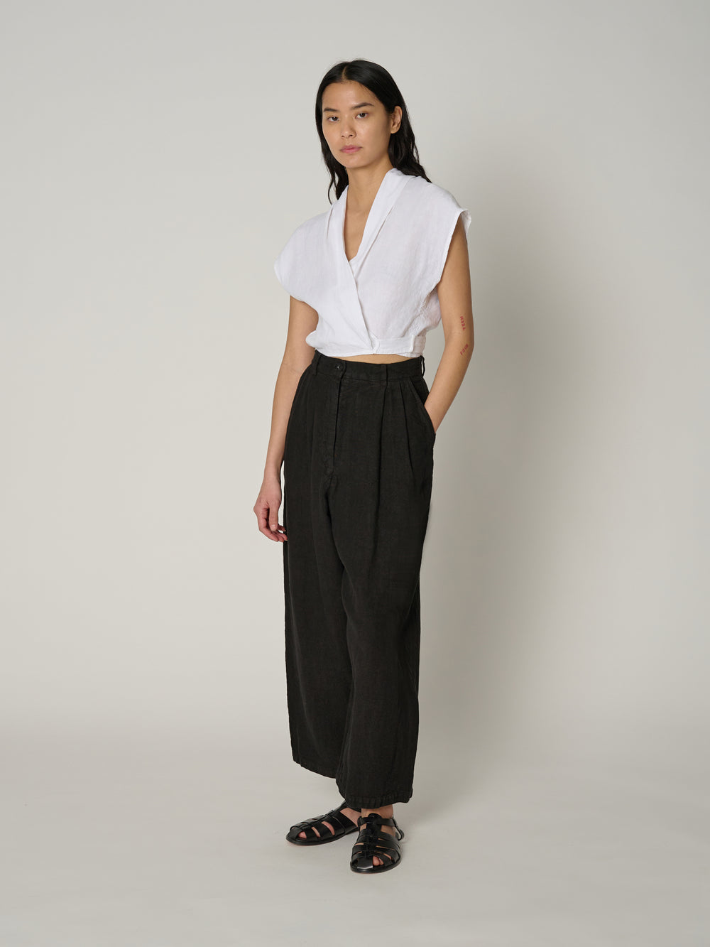 Boy Trouser Linen in Onyx