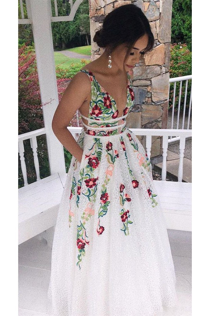 Floral Embroidered Homecoming Dress ...