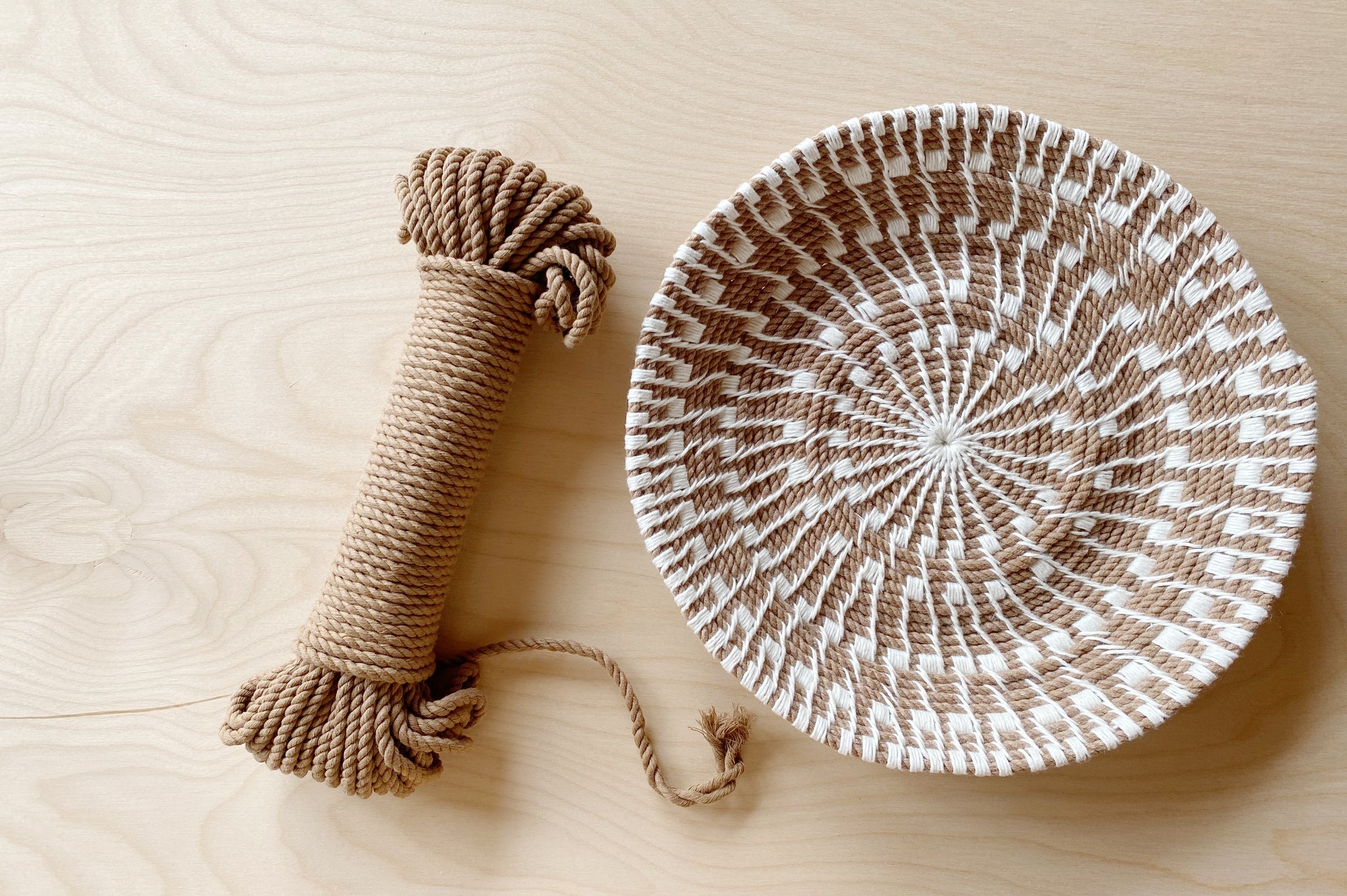 Sunburst Basket and a bundle of 5mm Wheat Rope