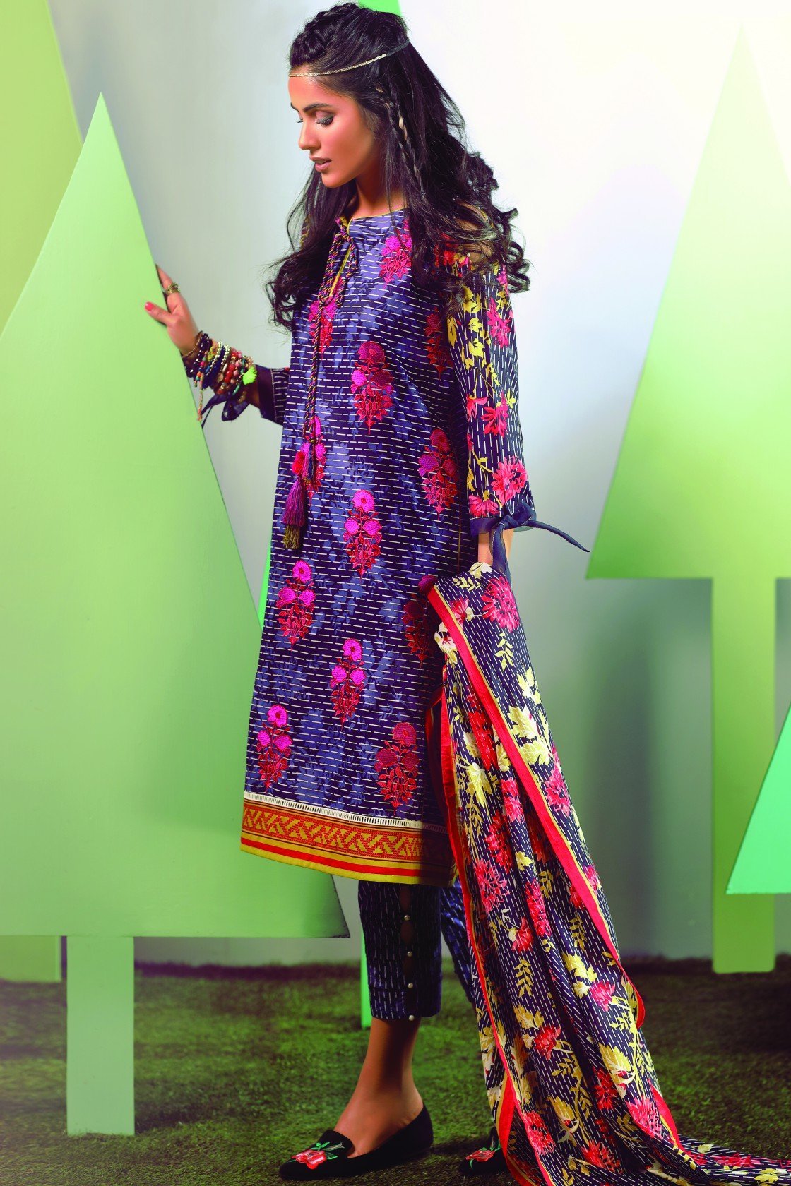 Satrangi Lawn 2018