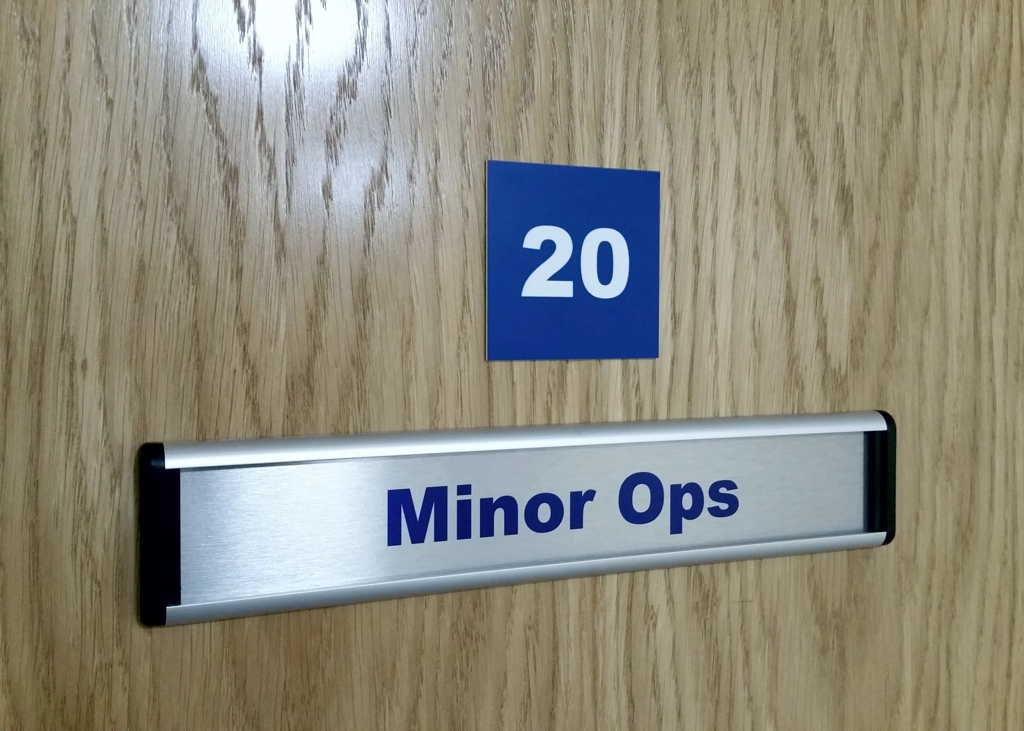 New Signs for Mansion House Surgery in Stone, Staffordshire – Viro Display