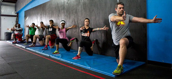 crossfit, entrenamiento funcional, cuerdas para saltar, bandas de resistencia, entrenamiento en suspension