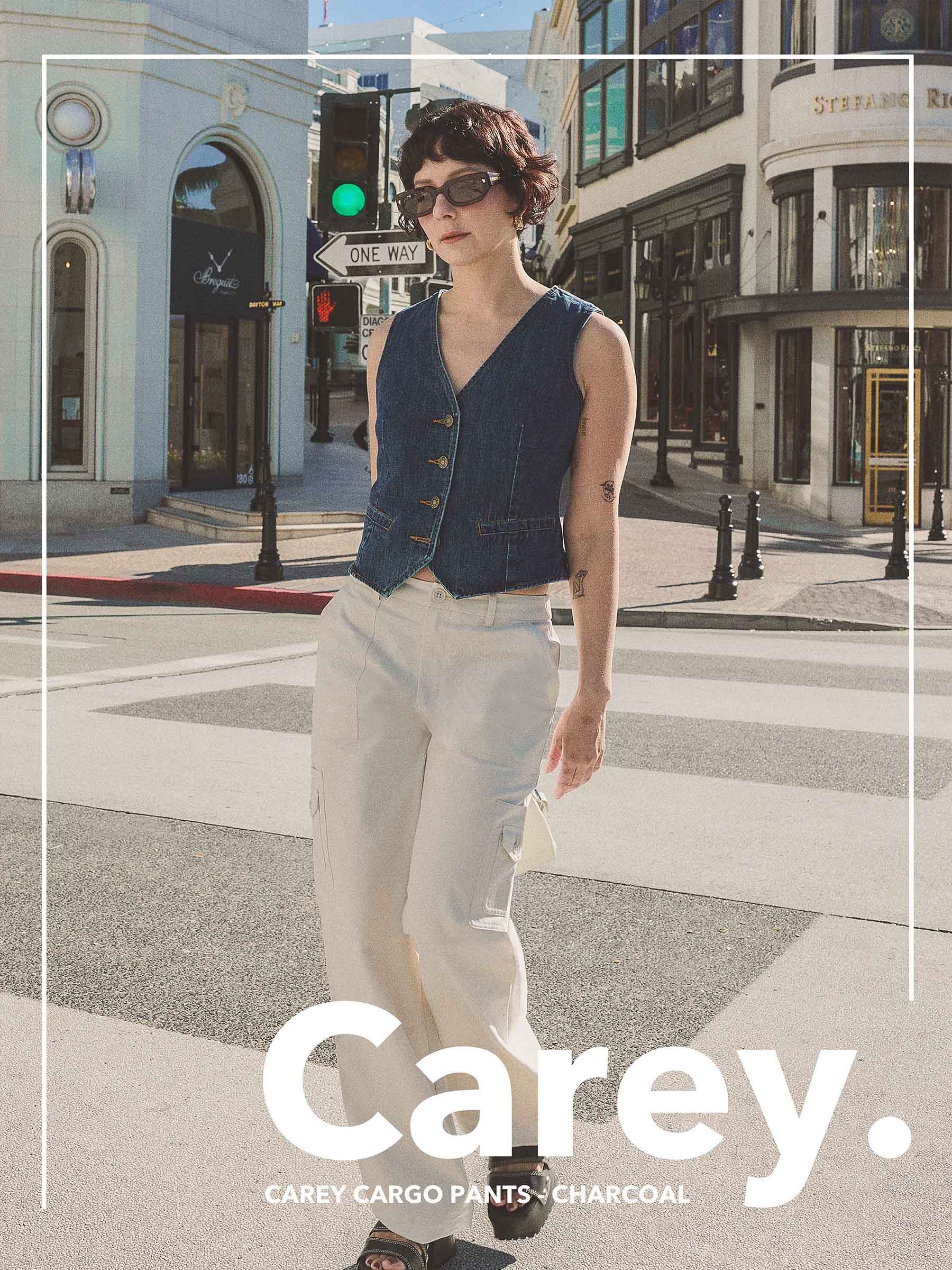 Petite Studio Spring '24 Collection - Carey Cargo Pants in Ivory