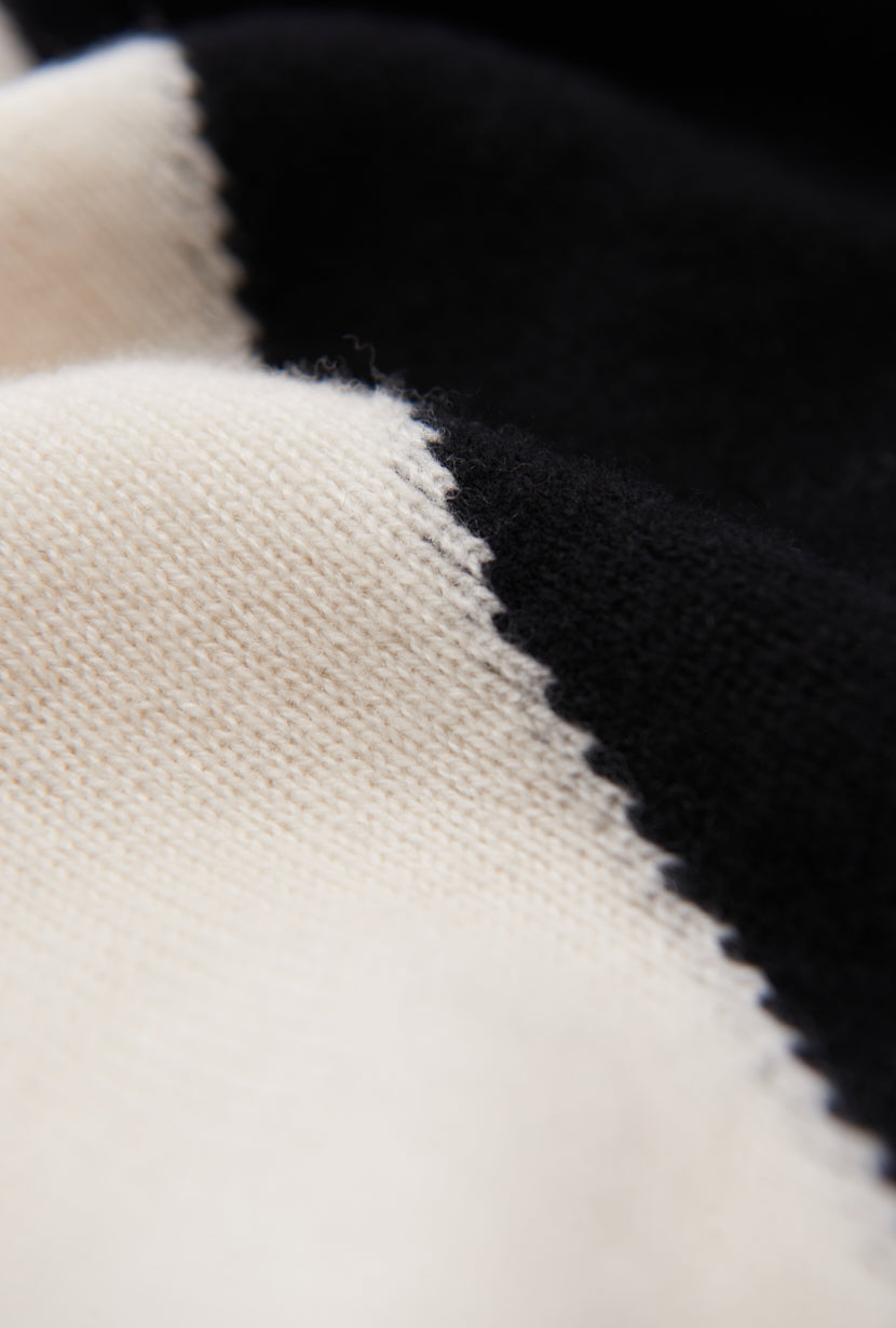 Meredith Wool Sweater - Black & White