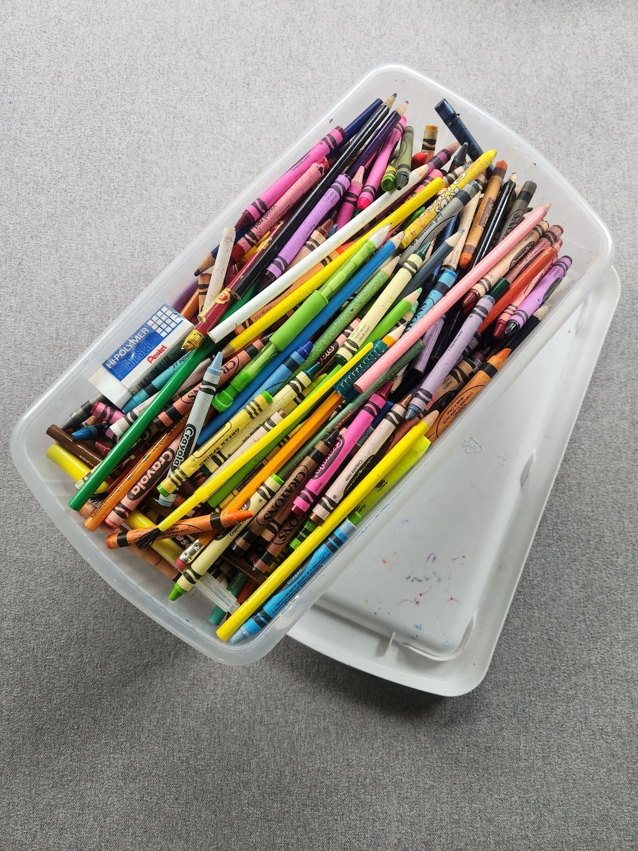 Quick Tip for Organizing Crayons, Markers, and Coloring Books