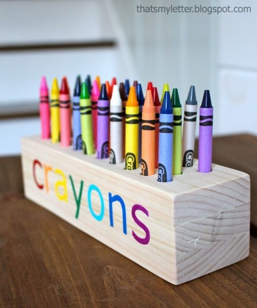 Crayon Keeper with Crayons/Crayon Storage Case